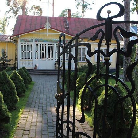 Villa Florio Jūrkalne Buitenkant foto