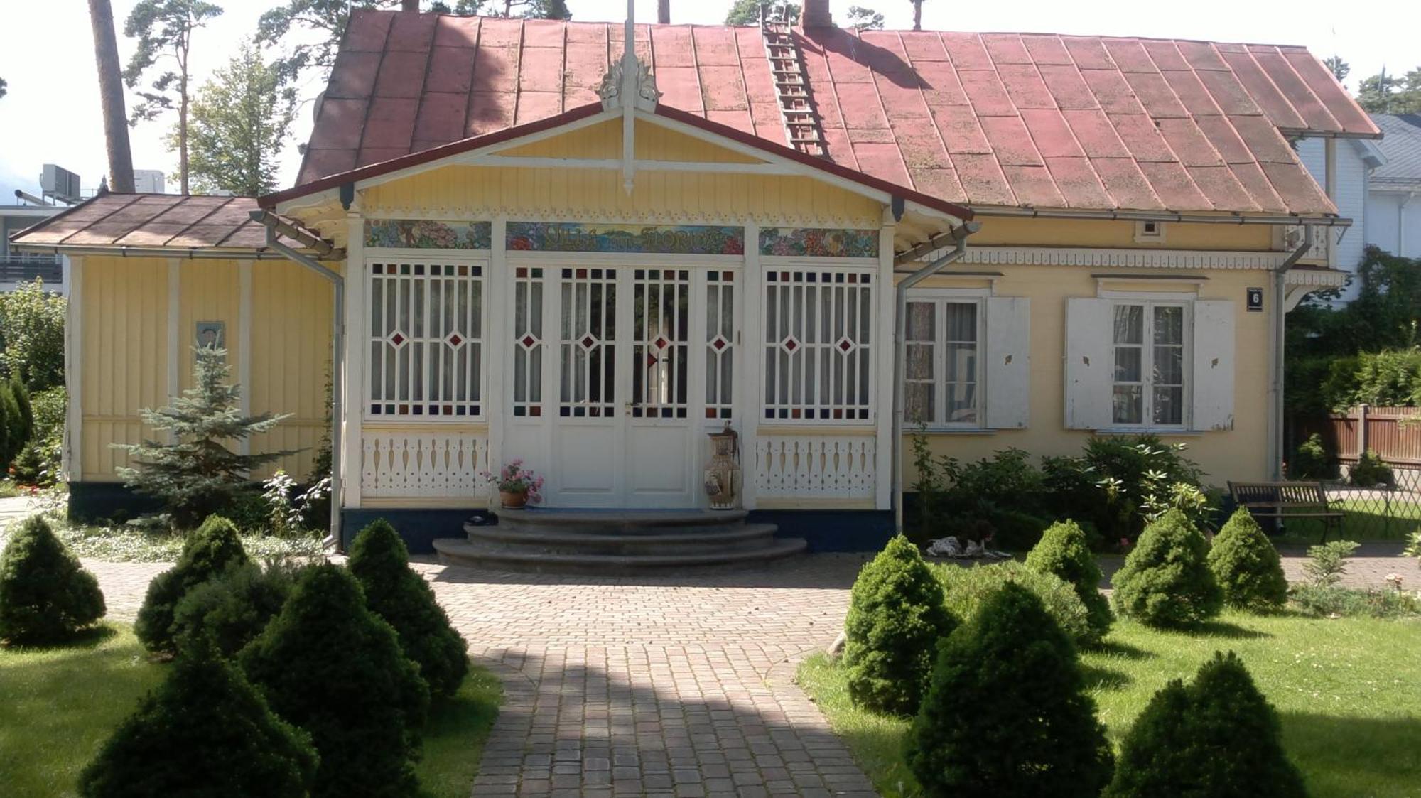 Villa Florio Jūrkalne Buitenkant foto